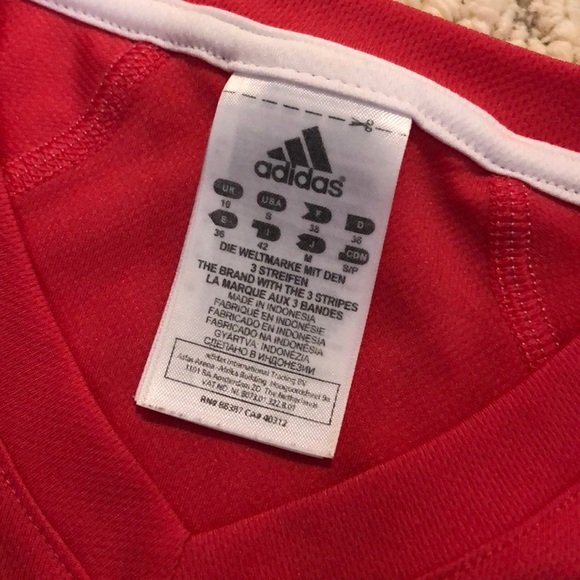 Pink adidas workout shirt, size small - Picture 3 of 7
